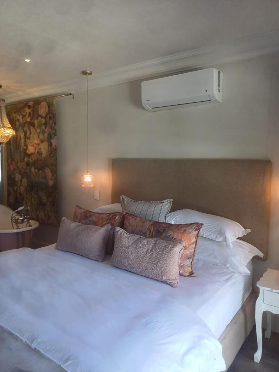 Thyme Wellness Spa And Guesthouse Cape Town Exterior photo
