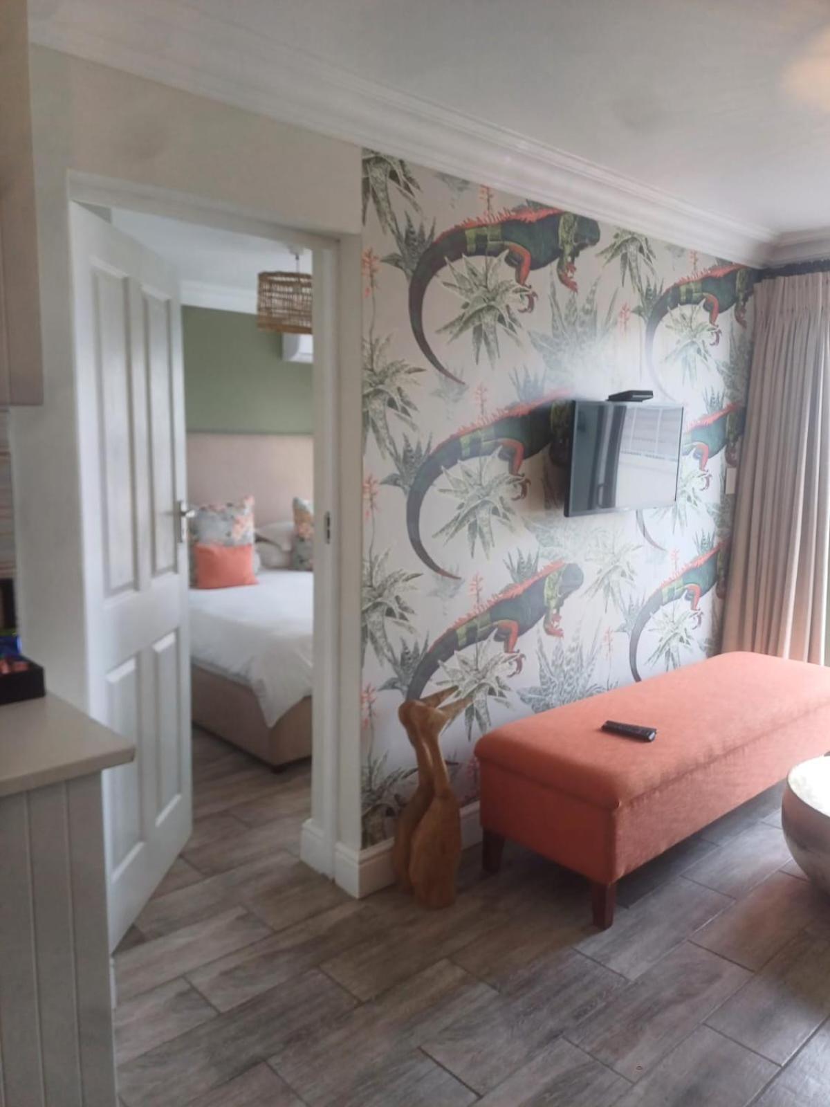 Thyme Wellness Spa And Guesthouse Cape Town Exterior photo