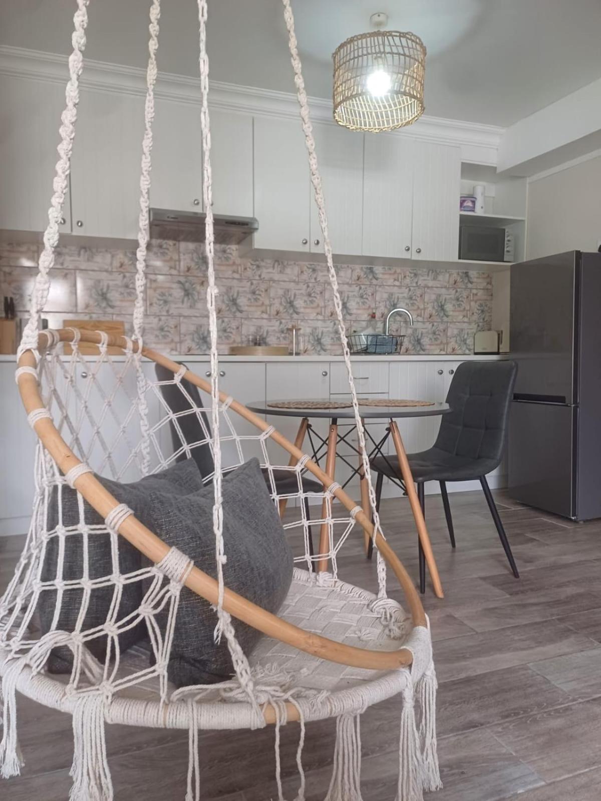 Thyme Wellness Spa And Guesthouse Cape Town Exterior photo